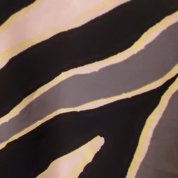 Bar III Patterned Dress w / Funky Stripes - Picture 3 of 4